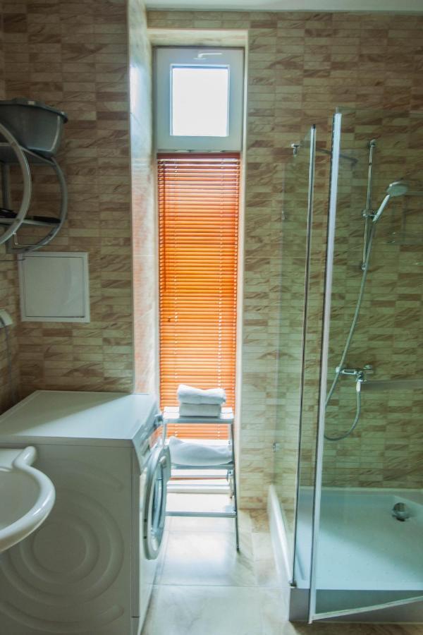 Apartcomplex Ritza Saints Constantine and Helena Bilik gambar